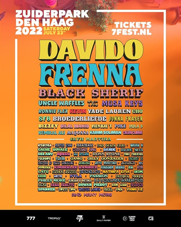 Zomerfestival Sfeerbeeld tijdens het openluchtfestival in het Zuiderparktheater Den Haag